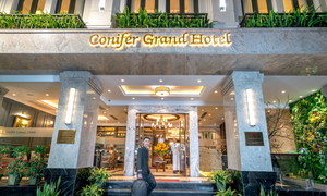 Conifer Grand Hotel golf package