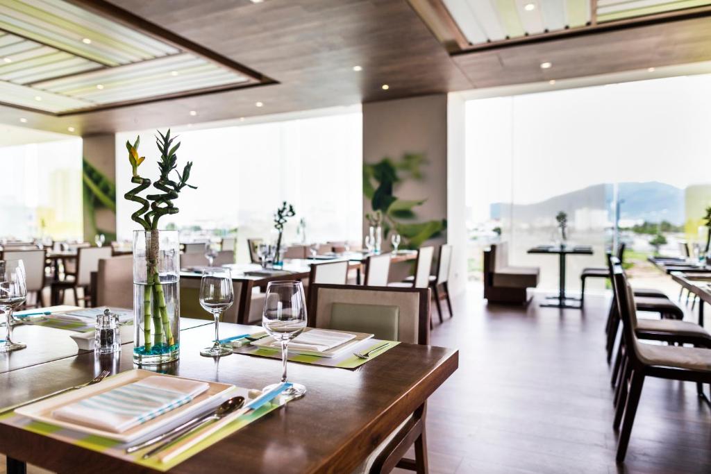 A La Carte Da Nang Beach Hotel, Da Nang