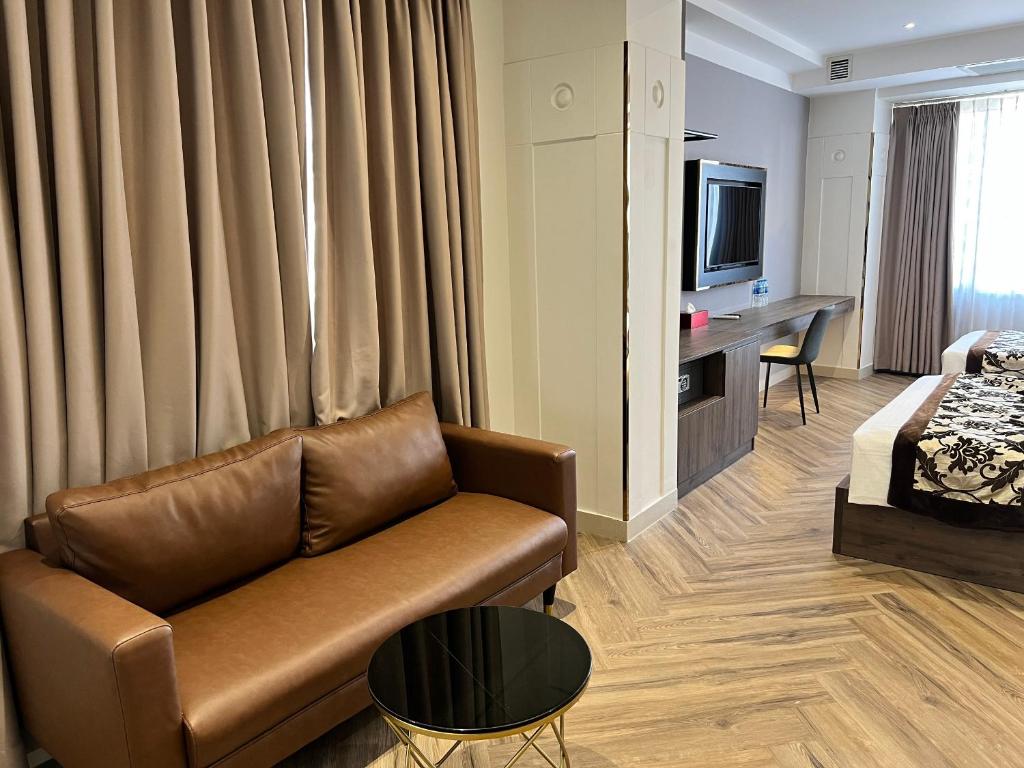 Acnos Hotel, Ho Chi Minh