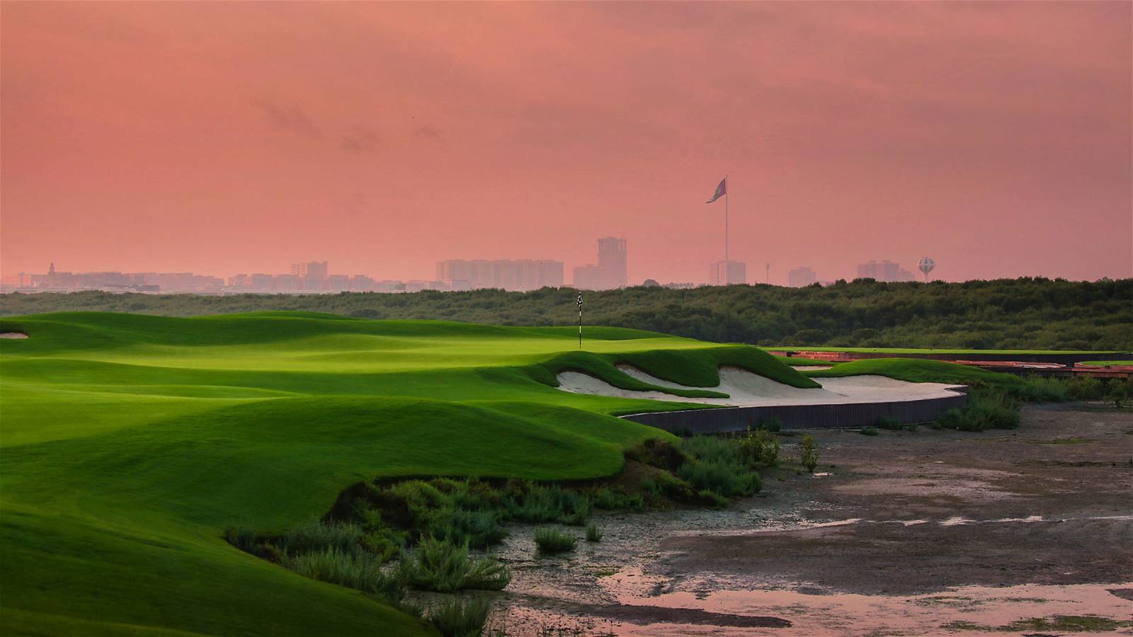 Approach, Al Zorah Golf Club, Dubai, United Arab Emirates