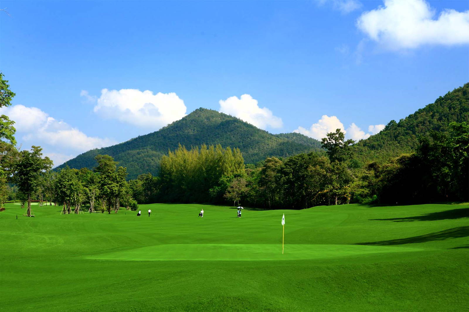 Green, Alpine Golf Resort Chiang Mai, Chiang Mai, Thailand