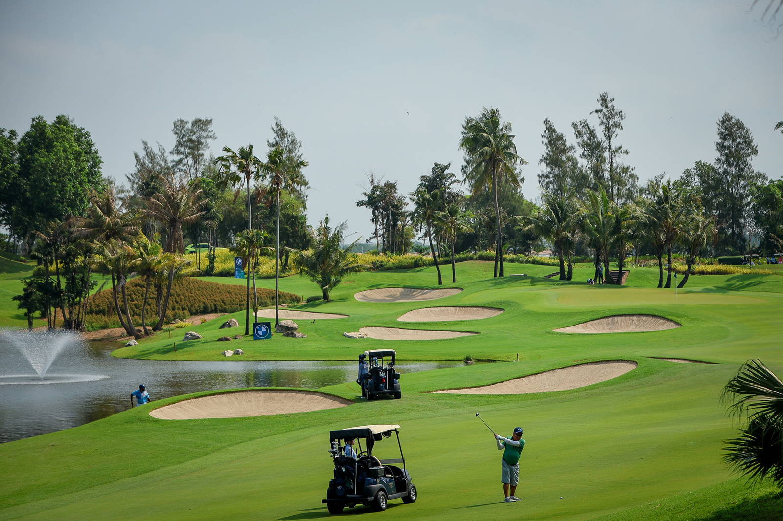 Approach, Alpine Golf Club, Bangkok, Thailand