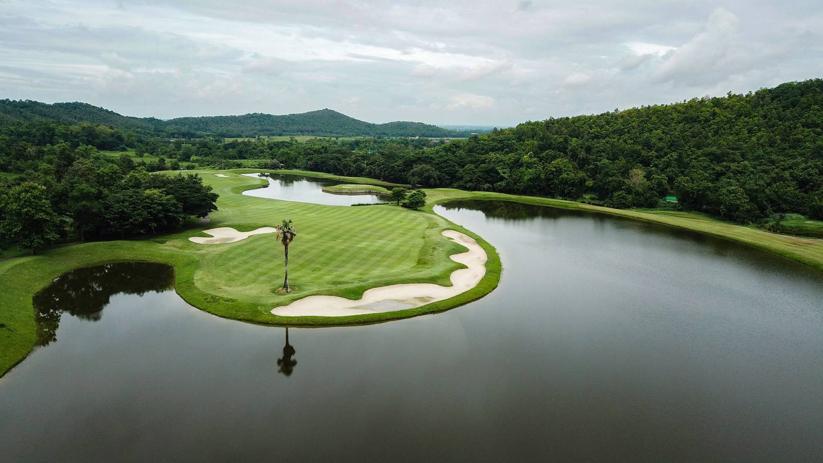 Fairway, Water Hazard, Alpine Golf Resort Chiang Mai, Chiang Mai, Thailand
