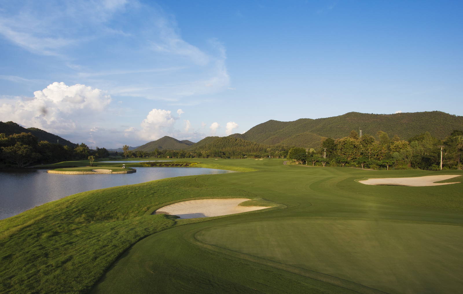 Fairway, Island Green, Alpine Golf Resort Chiang Mai, Chiang Mai, Thailand