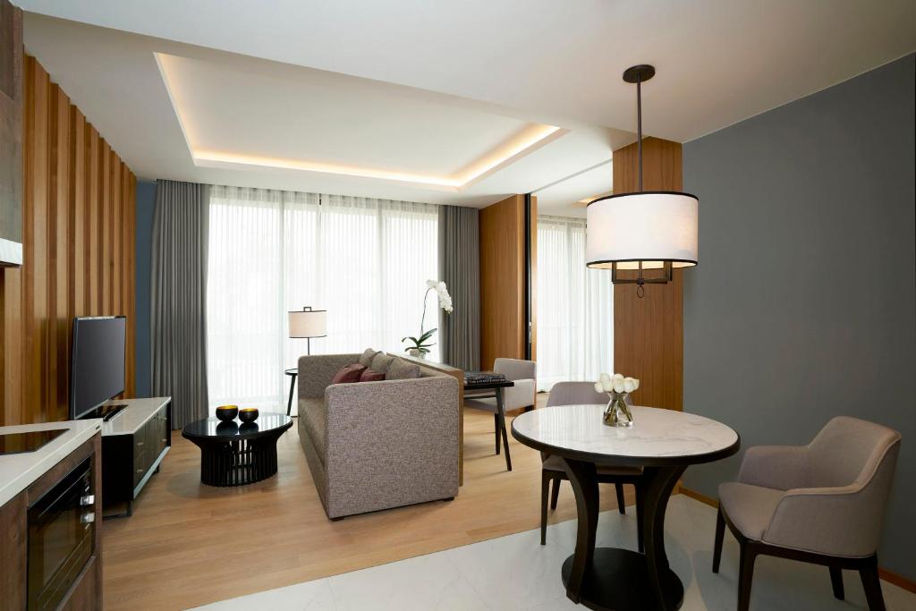 Anantara Chiang Mai Serviced Suites, Chiang Mai, Thailand