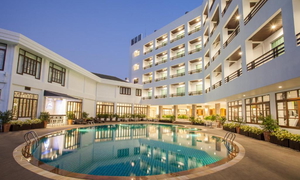 Areca Lodge golf package