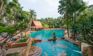 Avani Pattaya Resort golf course
