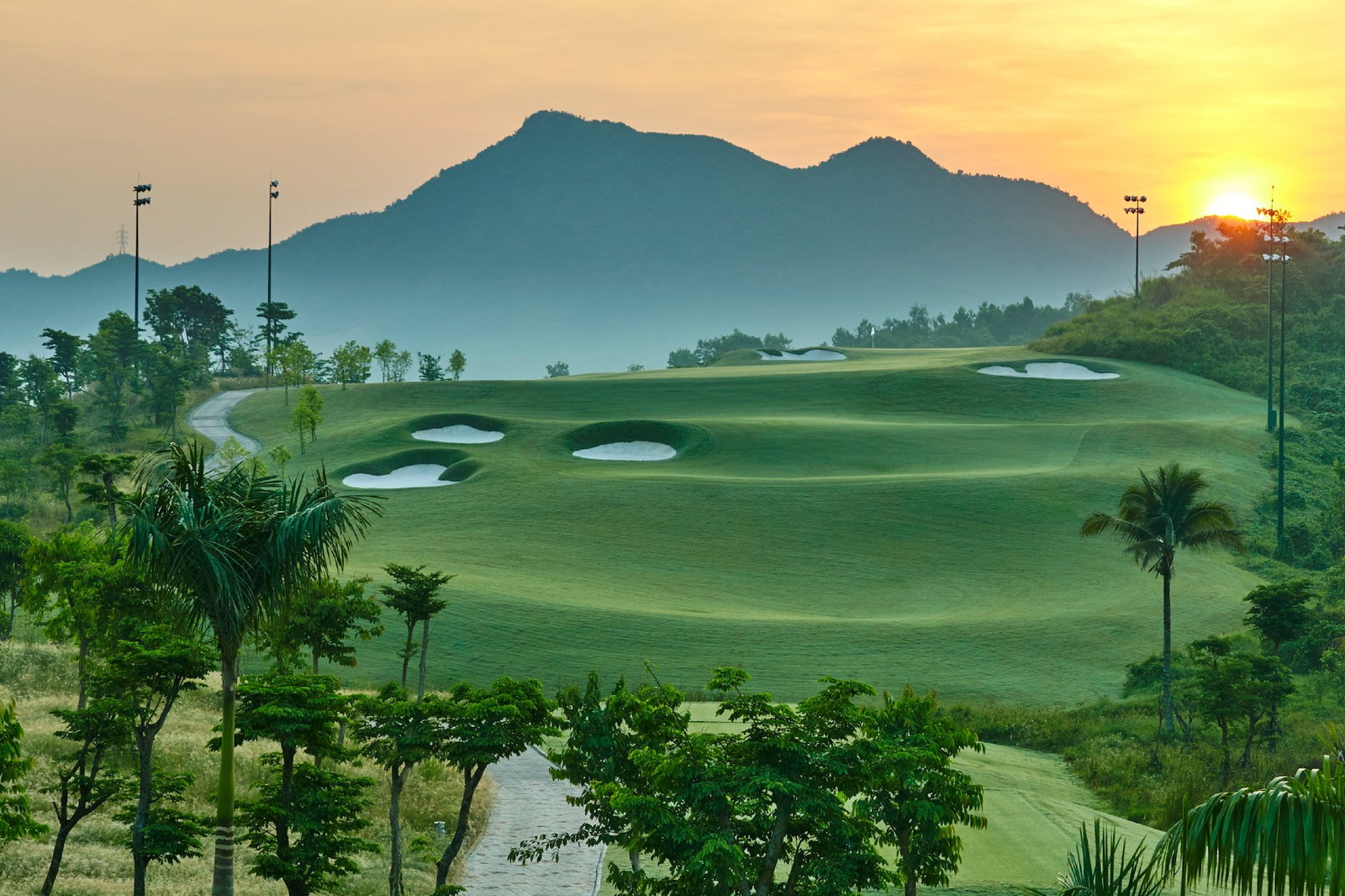 Green, Approach, Ba Na Hills Golf Club, Da Nang, Vietnam