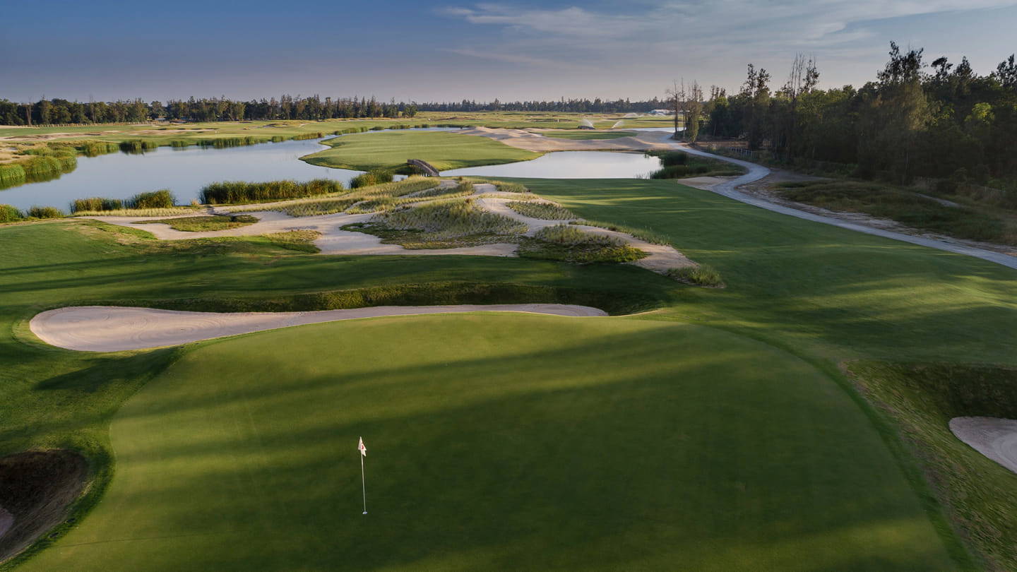 Green, Ballyshear Golf Links (Ban Rakat Club), Bangkok