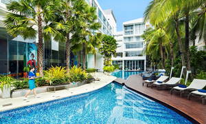 Hotel Baraquda Pattaya by Heeton golf course