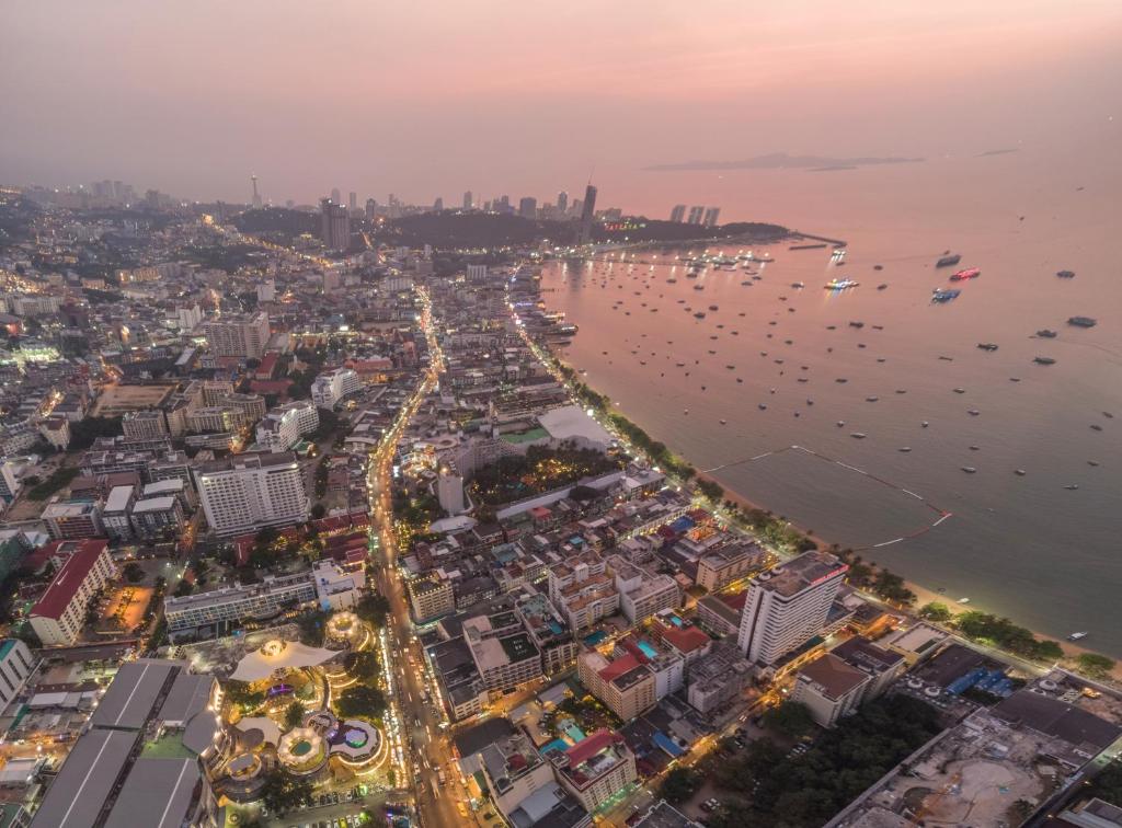Baraquda Pattaya - Mgallery, Pattaya, Thailand
