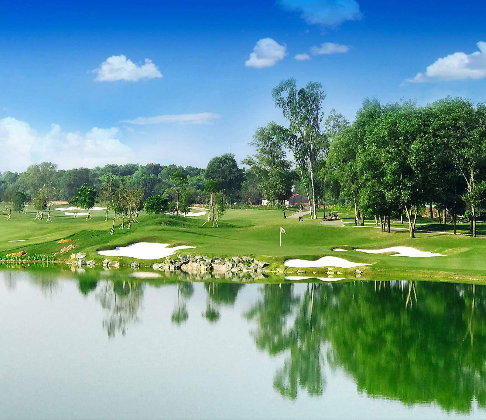 Green, Bunker, Water Hazard, BRG King's Island Golf Resort (Kings Course), Hanoi, Vietnam