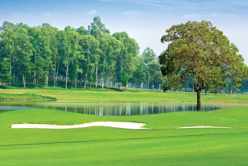 Fairway, Bunker, BRG King's Island Golf Resort (Mountain View Course), Hanoi, Vietnam