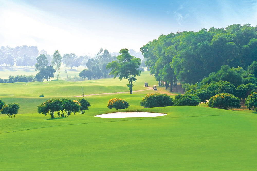 Fairway, Bunker, BRG King's Island Golf Resort (Mountain View Course), Hanoi, Vietnam