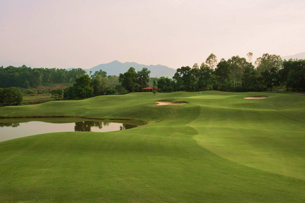 Approach, BRG King's Island Golf Resort (Mountain View Course), Hanoi, Vietnam