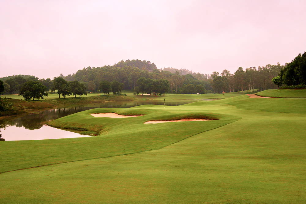 Approach, BRG King's Island Golf Resort (Mountain View Course), Hanoi, Vietnam