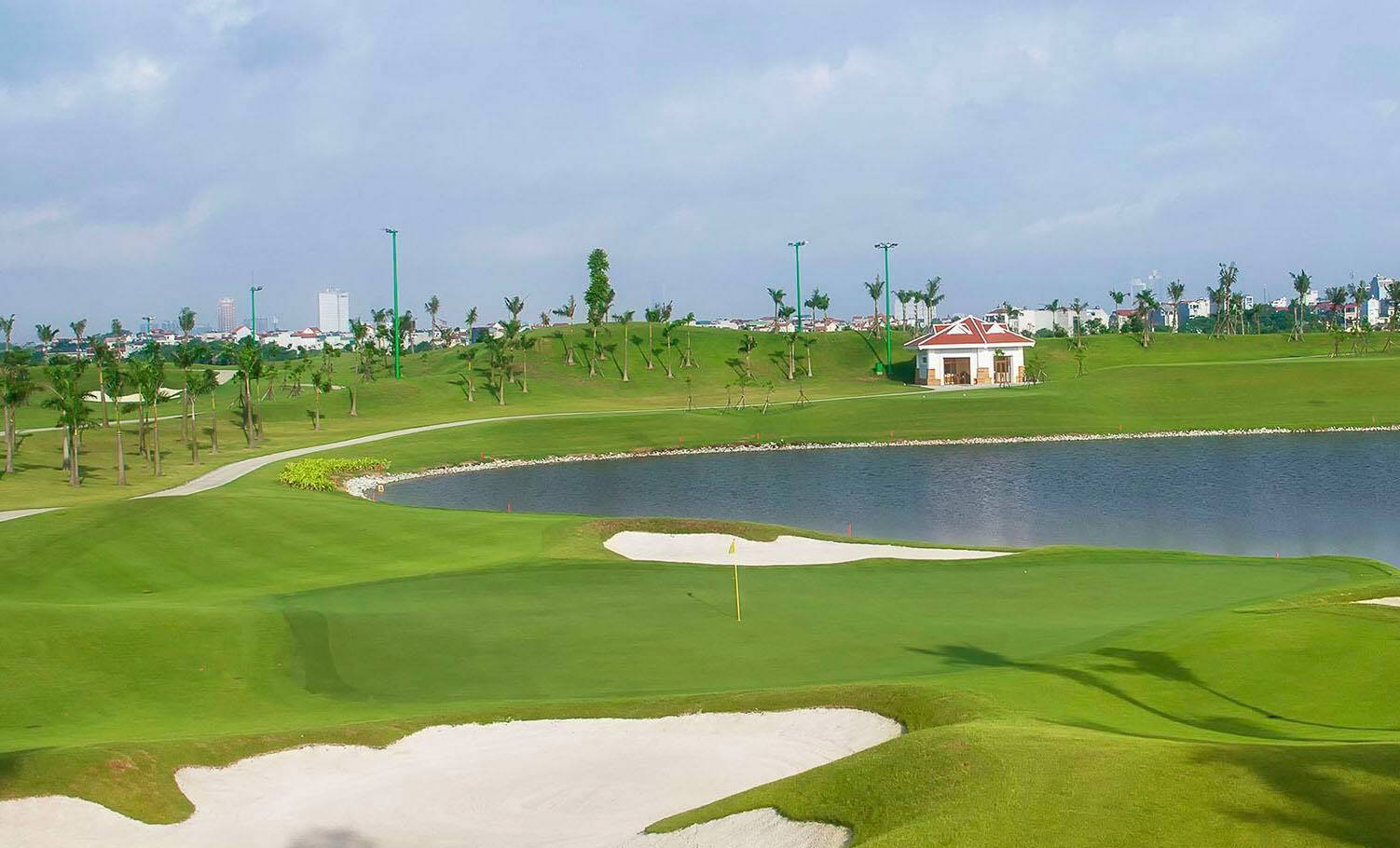 Green, Bunker, Water Hazard, BRG Legend Hill Golf Resort, Hanoi, Vietnam