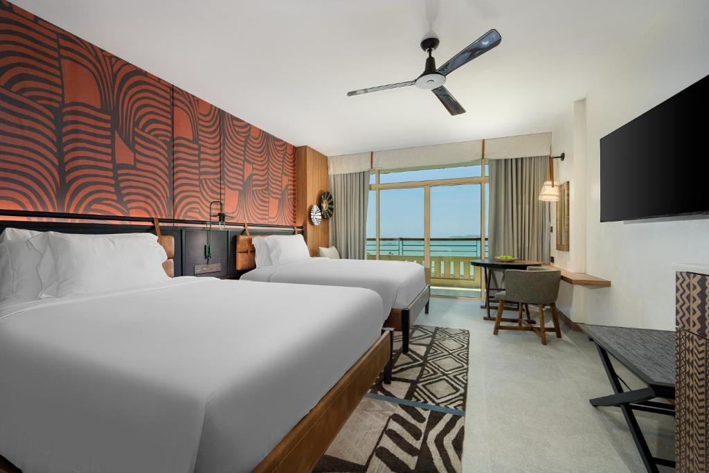 Centara Grand Mirage Beach Resort Pattaya, Pattaya
