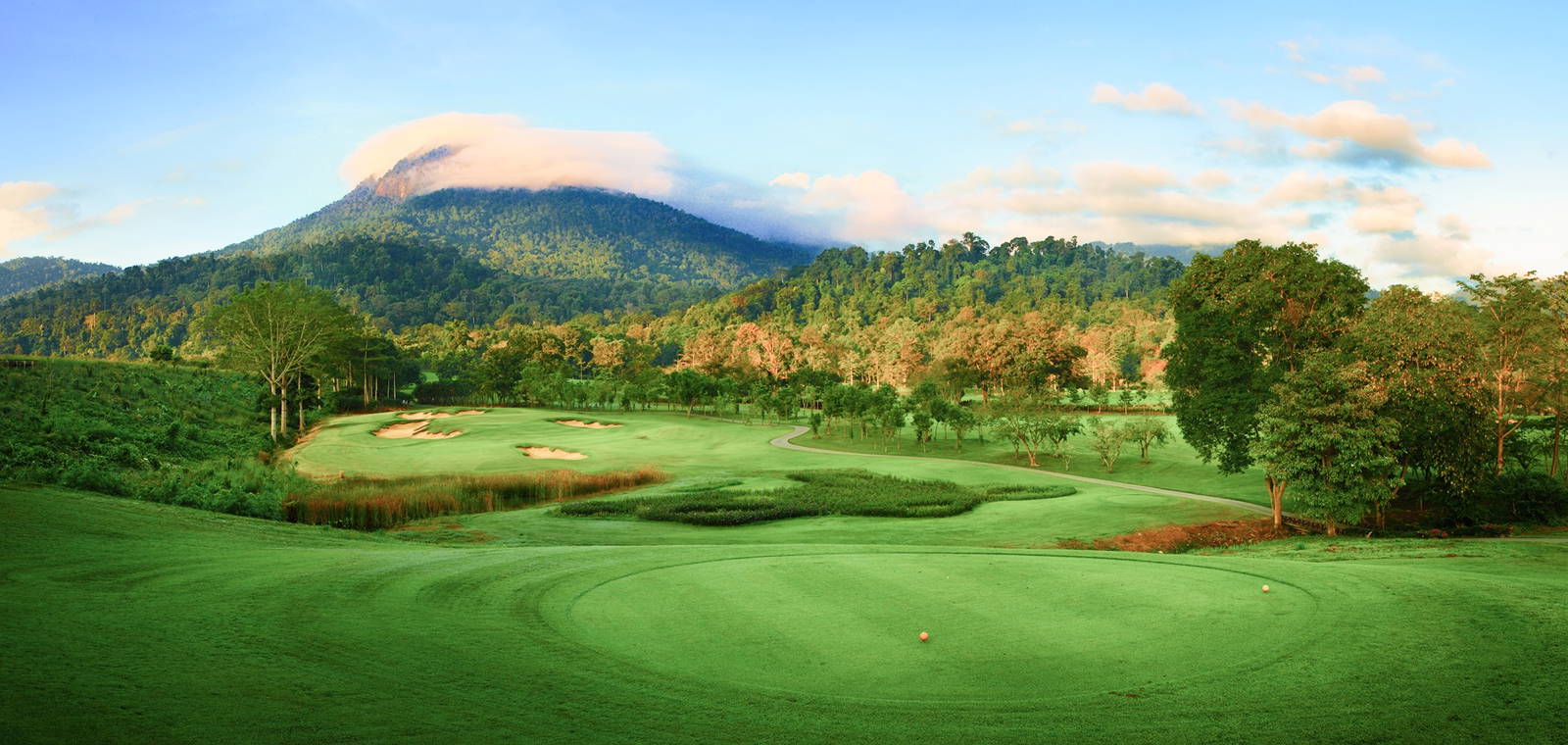 Tee Box, Chatrium Golf Resort Soi Dao Chanthaburi, Pattaya, Thailand