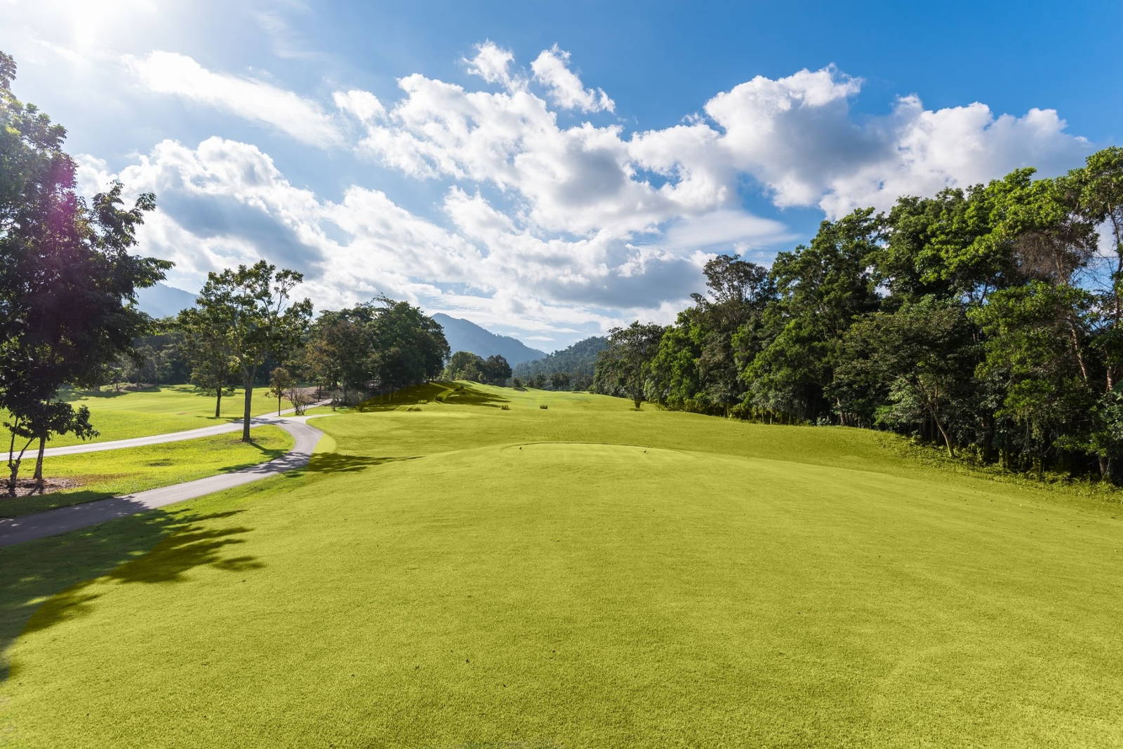 Tee Box, Chatrium Golf Resort Soi Dao Chanthaburi, Pattaya, Thailand