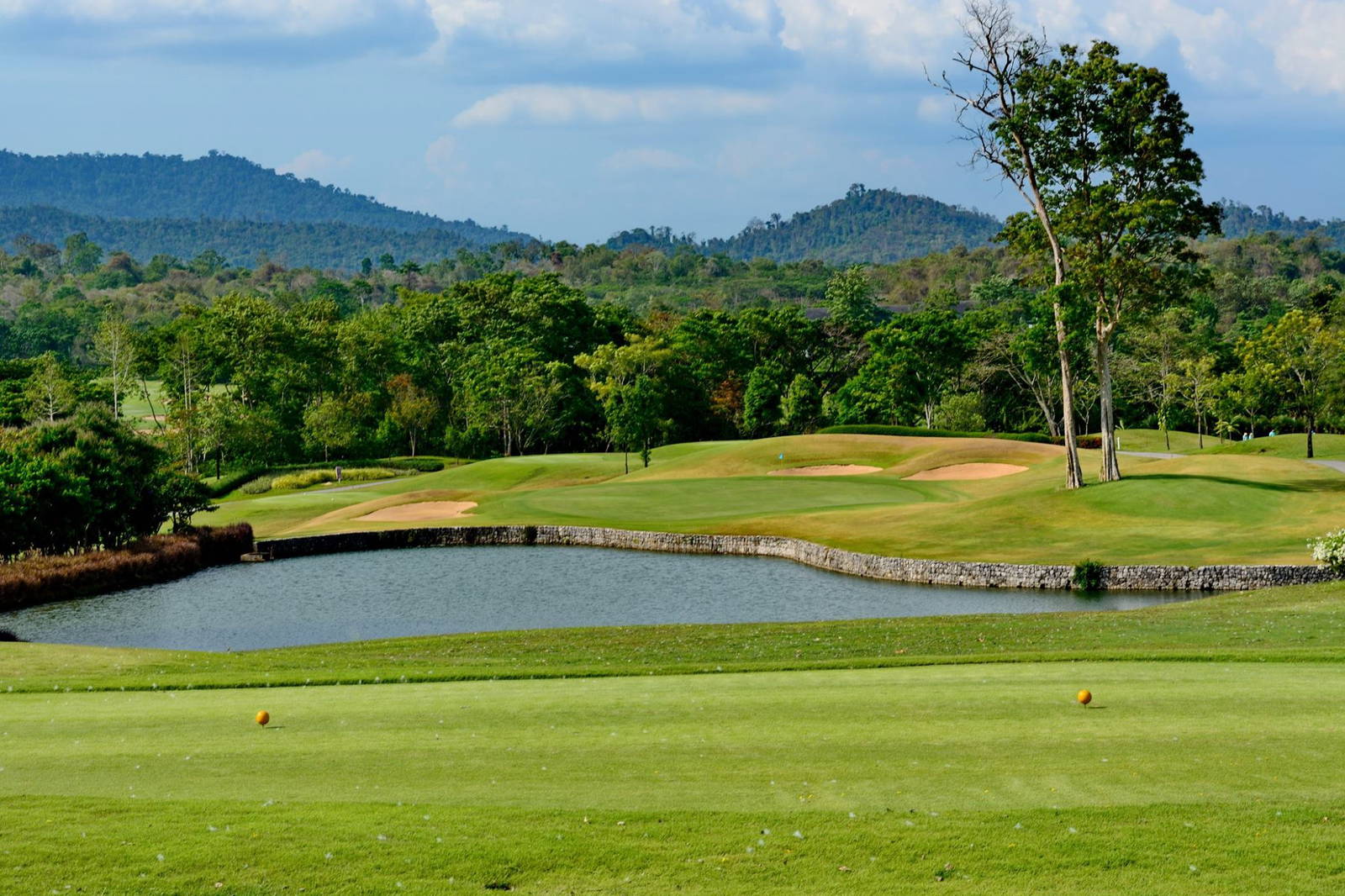 Tee Box, Chatrium Golf Resort Soi Dao Chanthaburi, Pattaya, Thailand