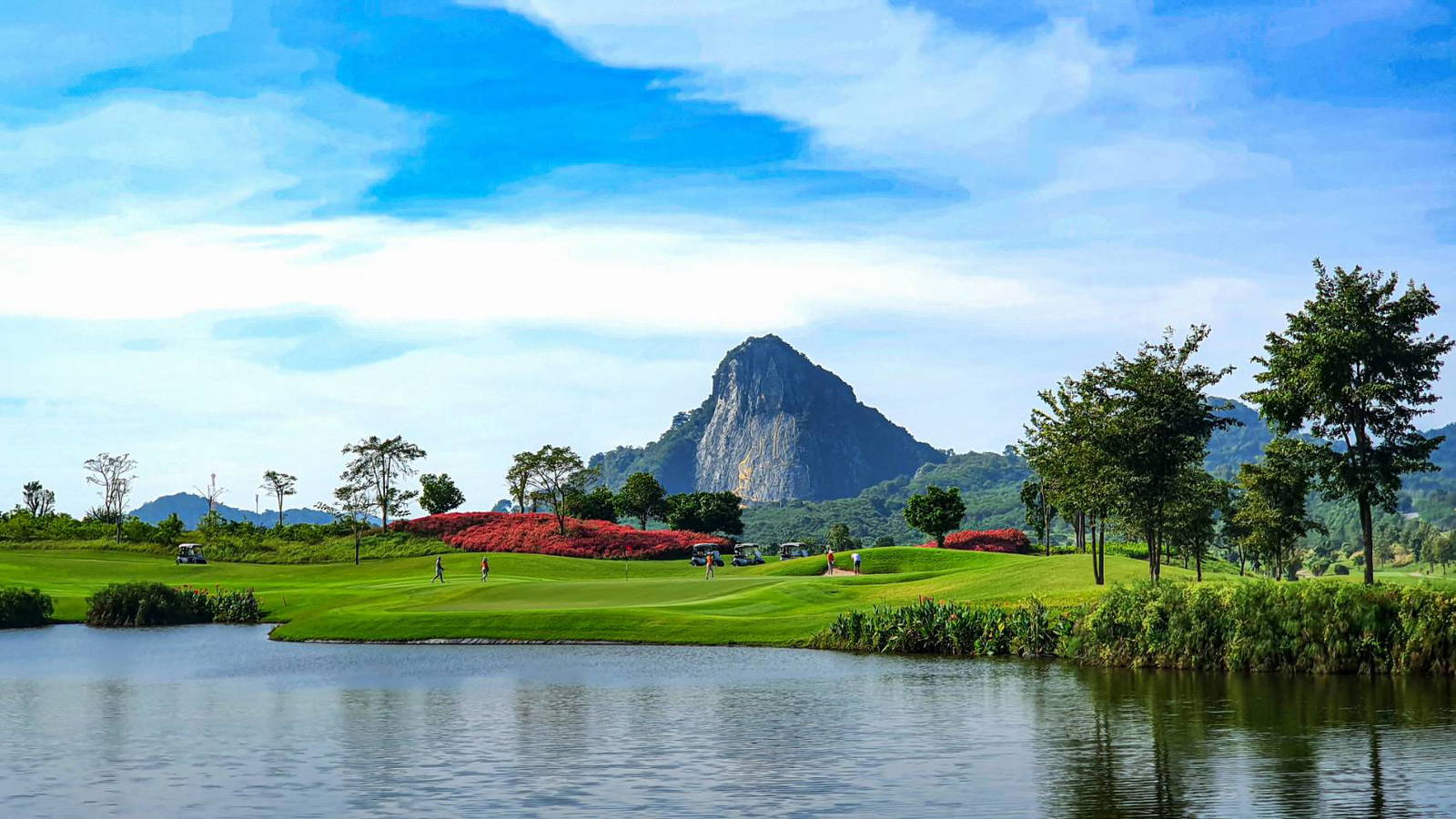 Green, Water Hazard, Chee Chan Golf Resort, Pattaya, Thailand