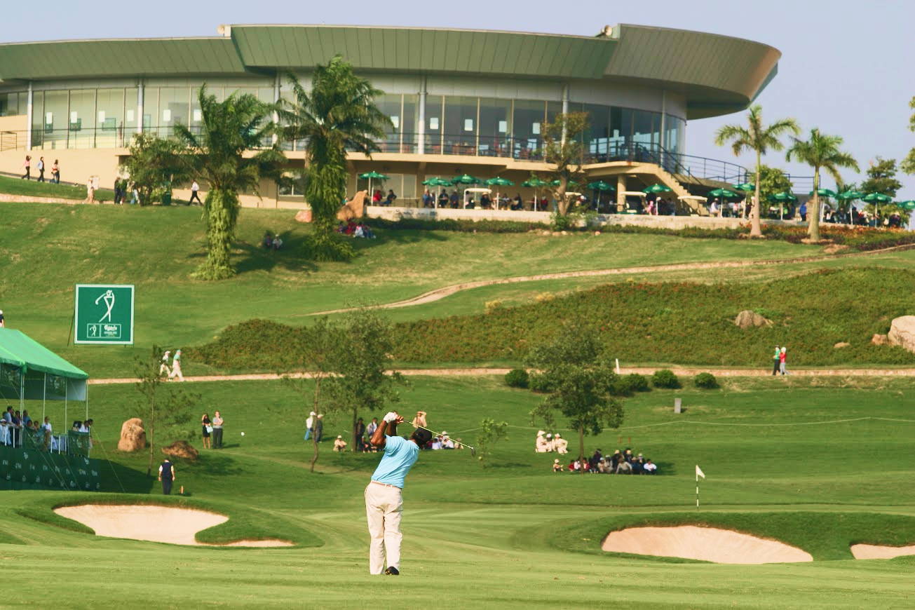 Approach, Clubhouse, Chi Linh Star Golf Club, Hanoi, Vietnam