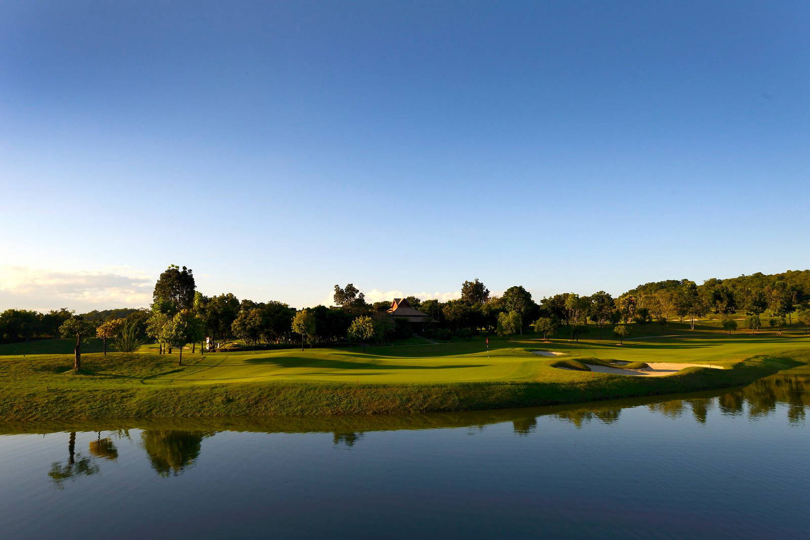 Green, Water Hazard, Chiangmai Highlands Golf Resort, Chiang Mai, Thailand