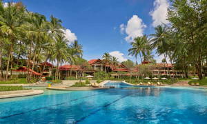 Dusit Thani Laguna Phuket golf course