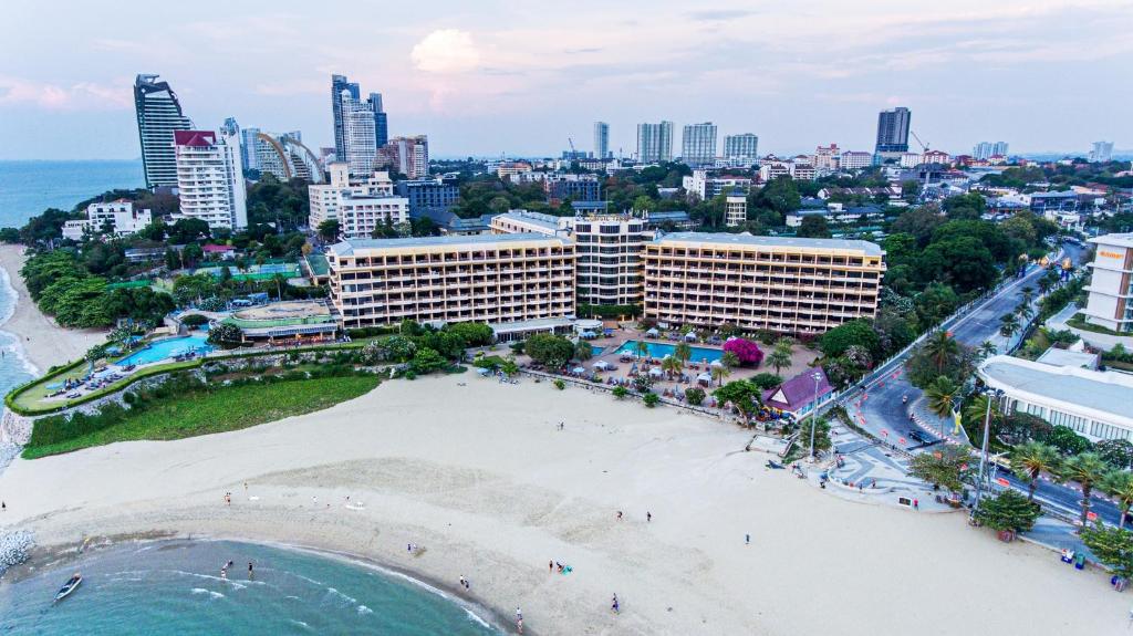 Dusit Thani Pattaya, Pattaya, Thailand