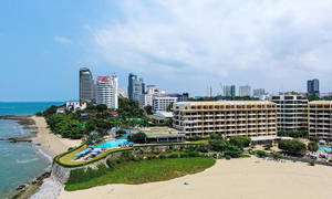 Dusit Thani Pattaya golf course