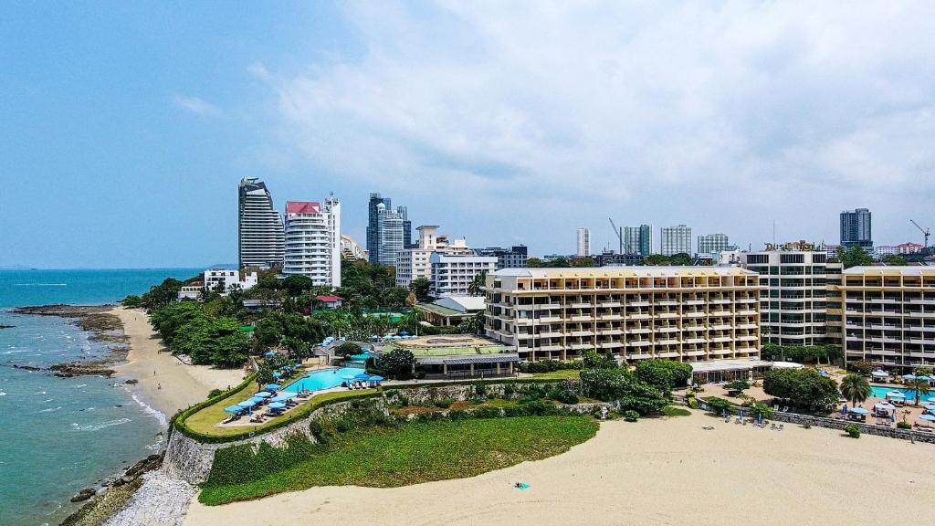 Dusit Thani Pattaya, Pattaya, Thailand
