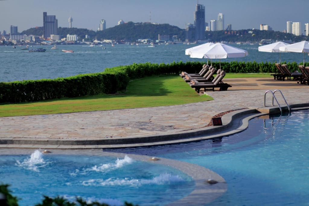 Dusit Thani Pattaya, Pattaya, Thailand