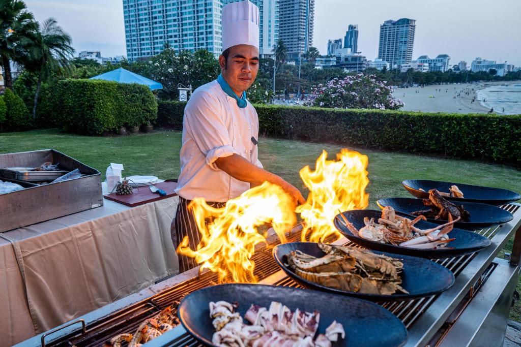 Dusit Thani Pattaya, Pattaya, Thailand