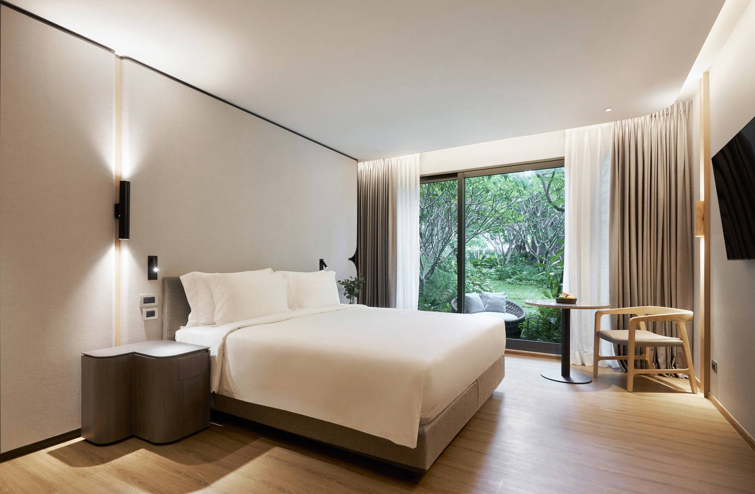 Dusit D2 Huahin, Hua Hin