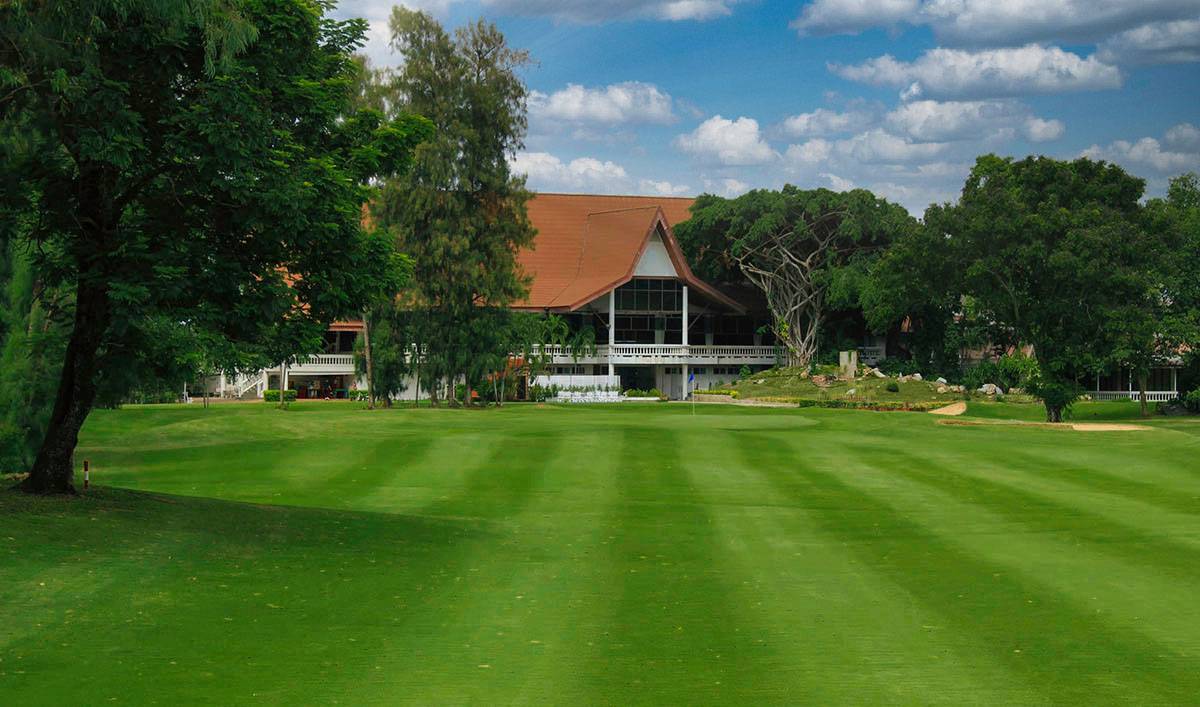 Approach, Ekachai Golf & Country Club, Bangkok, Thailand