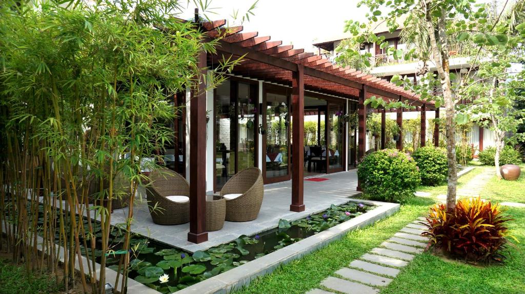Emerald Hoi An Riverside Resort, Da Nang / Hoi An