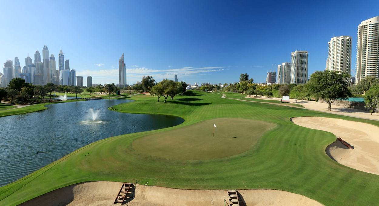 Green, Bunker, Water Hazard, Emirates Golf Club (Majlis Course), Dubai, United Arab Emirates