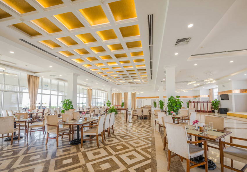 Restaurant, FLC Samson Golf Links , Hanoi, Vietnam