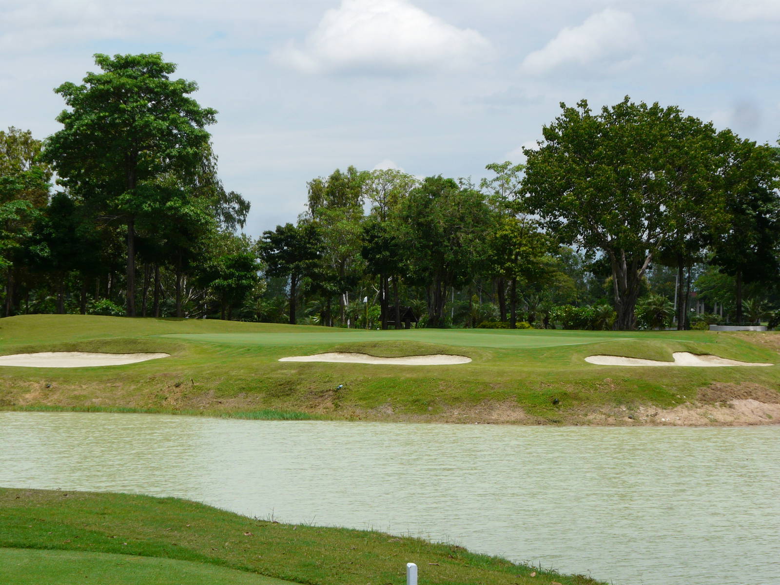 Approach, Water Hazard, Gassan Legacy Golf Club, Chiang Mai, Thailand