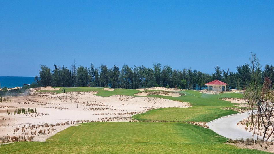 Tee Box, Golden Sands Golf Resort (North Course), Da Nang / Hoi An