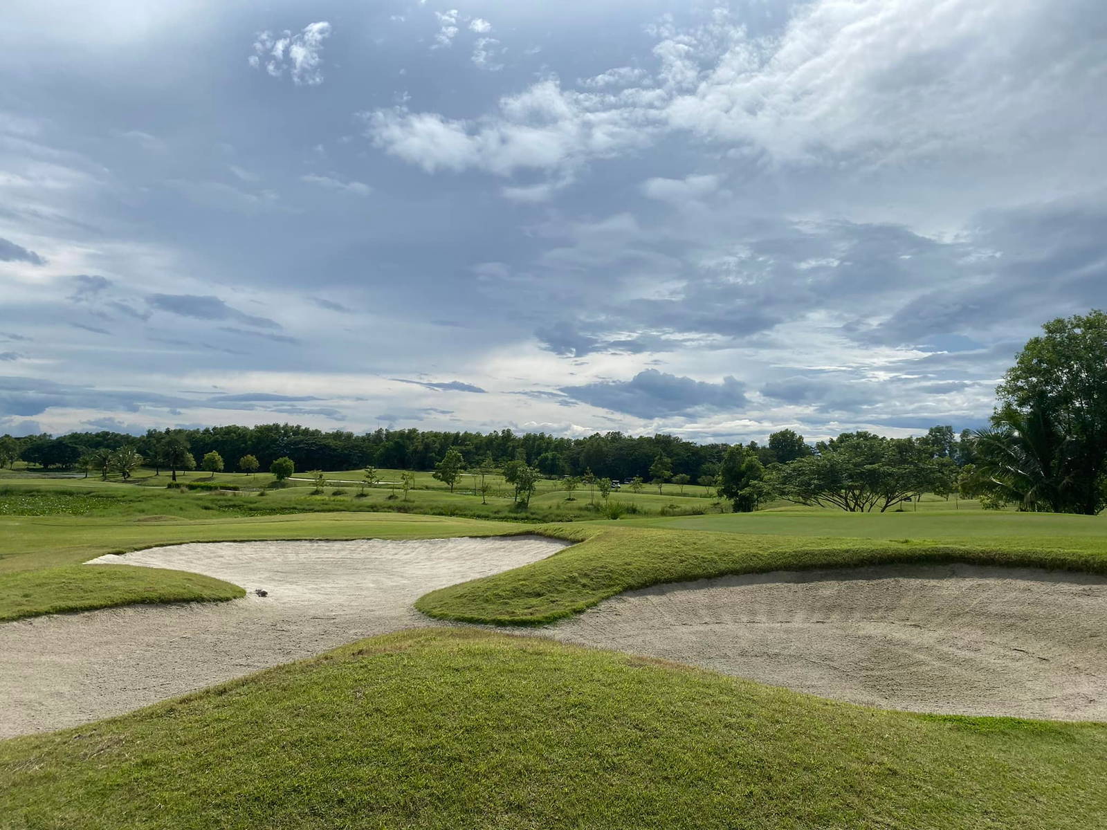 Greenside Bunker, Hariphunchai Golf Club, Chiang Mai, Thailand
