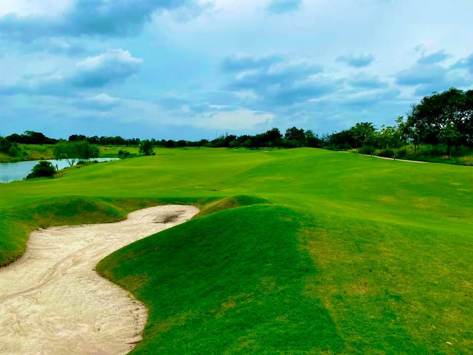 Fairway, Bunker, Harmonie Golf Park, Ho Chi Minh, Vietnam