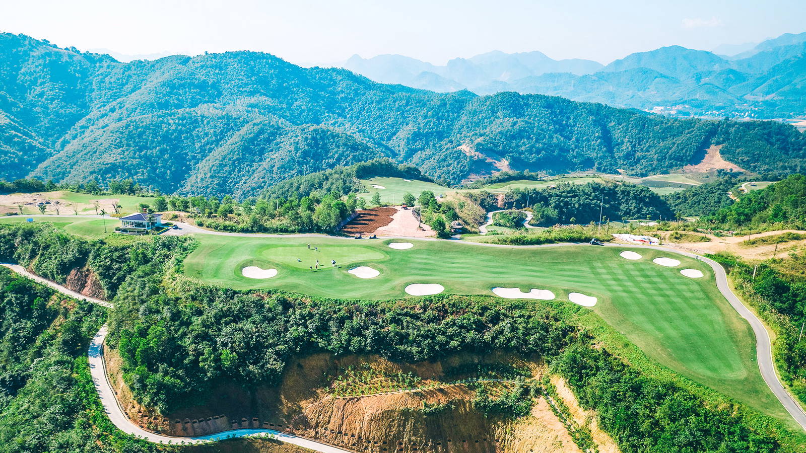 Hole 15, Hilltop Valley Golf Club, Hanoi, Vietnam