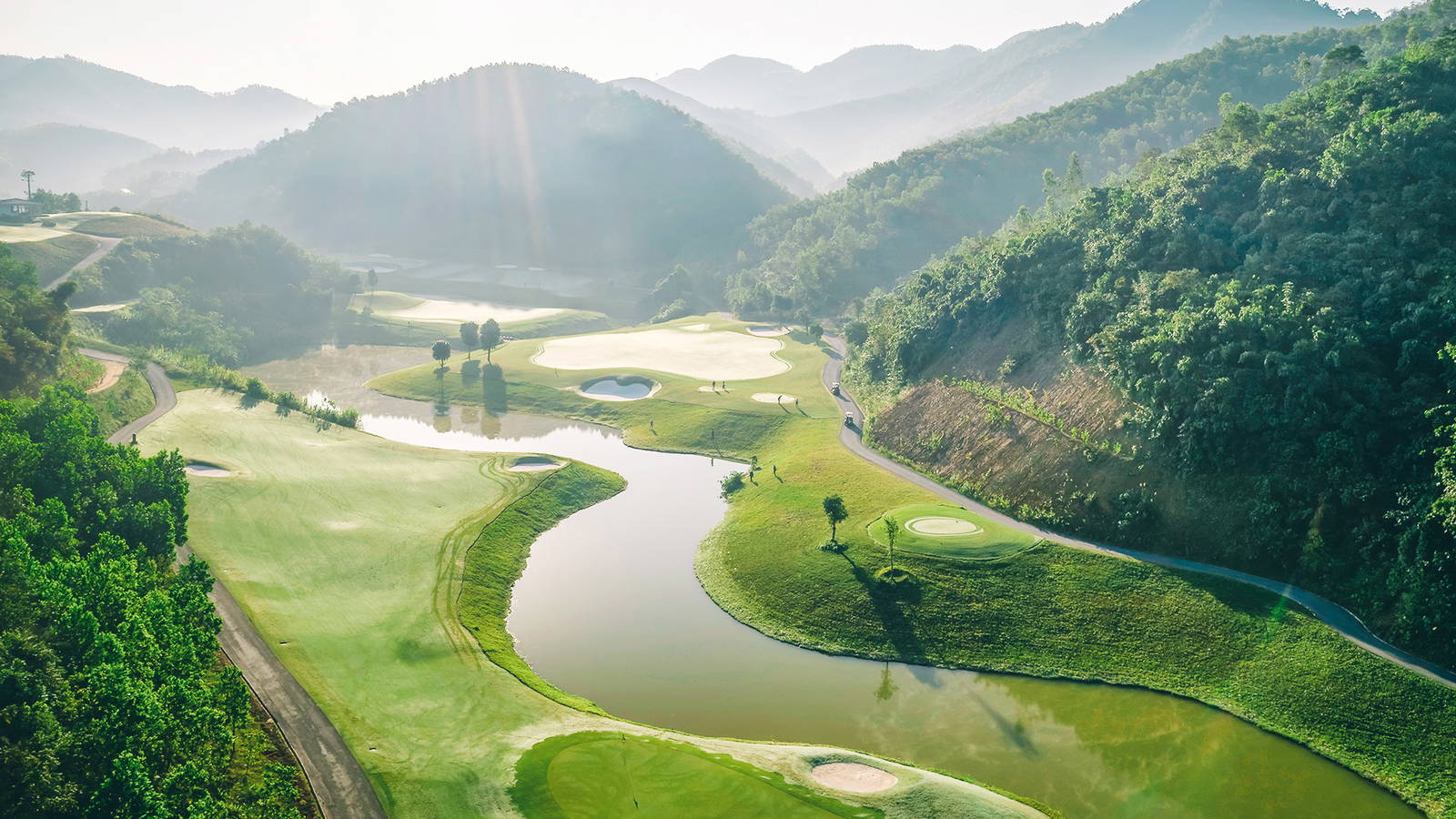 Hole 3, Hilltop Valley Golf Club, Hanoi, Vietnam
