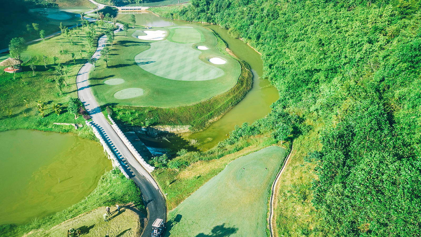 Hole 8, Hilltop Valley Golf Club, Hanoi, Vietnam