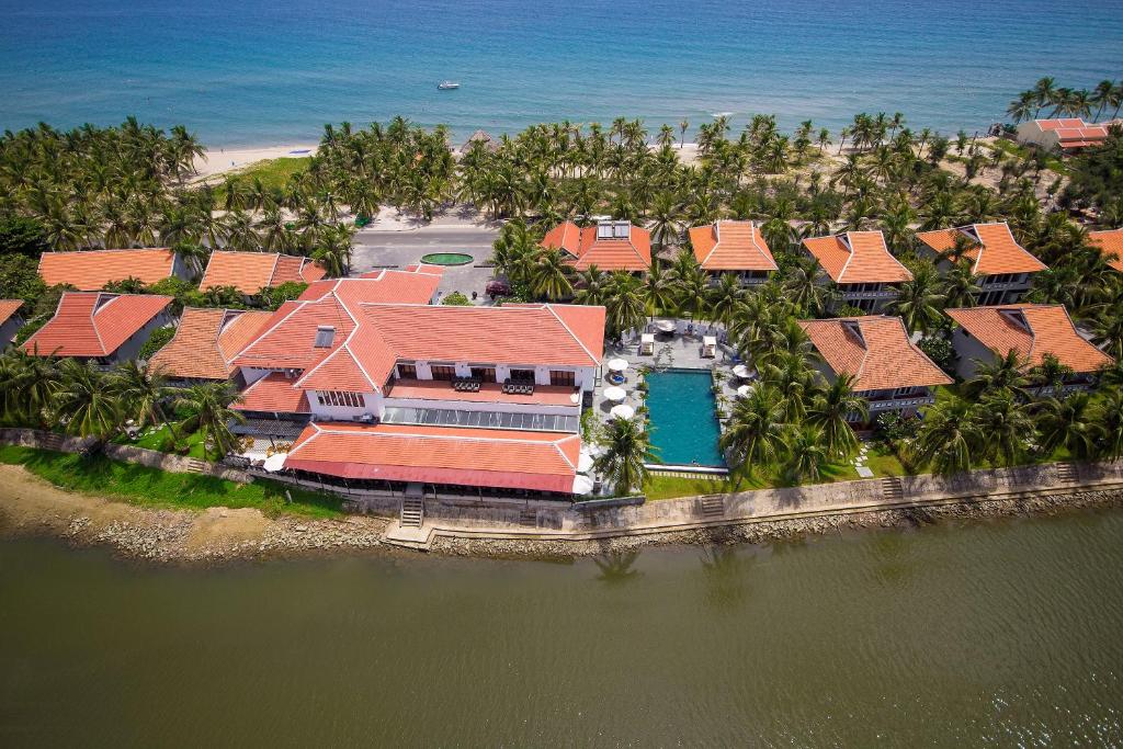 Hoi An Beach Resort, Da Nang / Hoi An