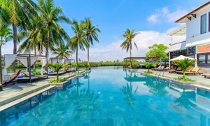 Hoi An Beach Resort golf package