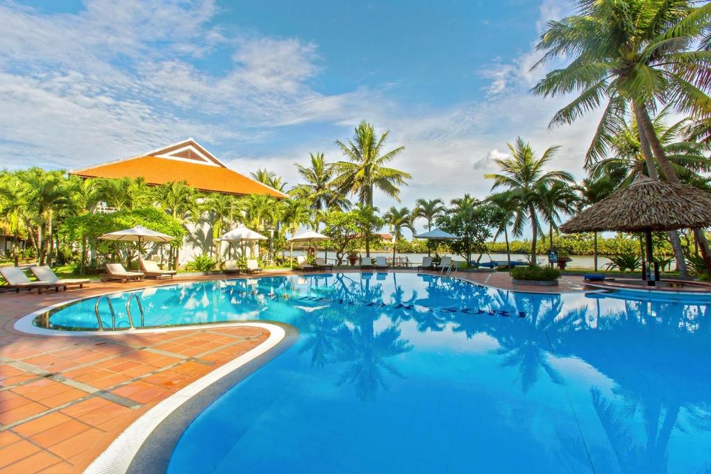 Hoi An Beach Resort, Da Nang / Hoi An