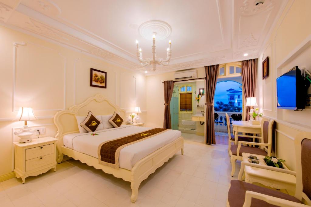 Hoi An Garden Palace Hotel & Spa, Da Nang / Hoi An
